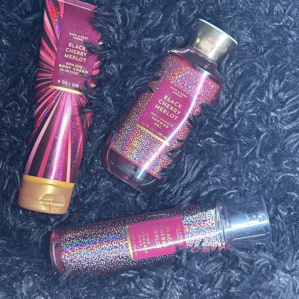 Bath & Body Works Black Cherry Merlot Set - Pink and Gold - Picture 2 of 3